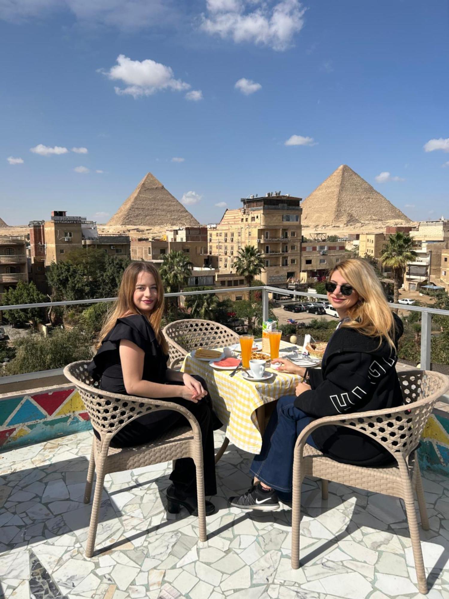 Matto Pyramids Inn Kafret el-Gabal Exterior foto