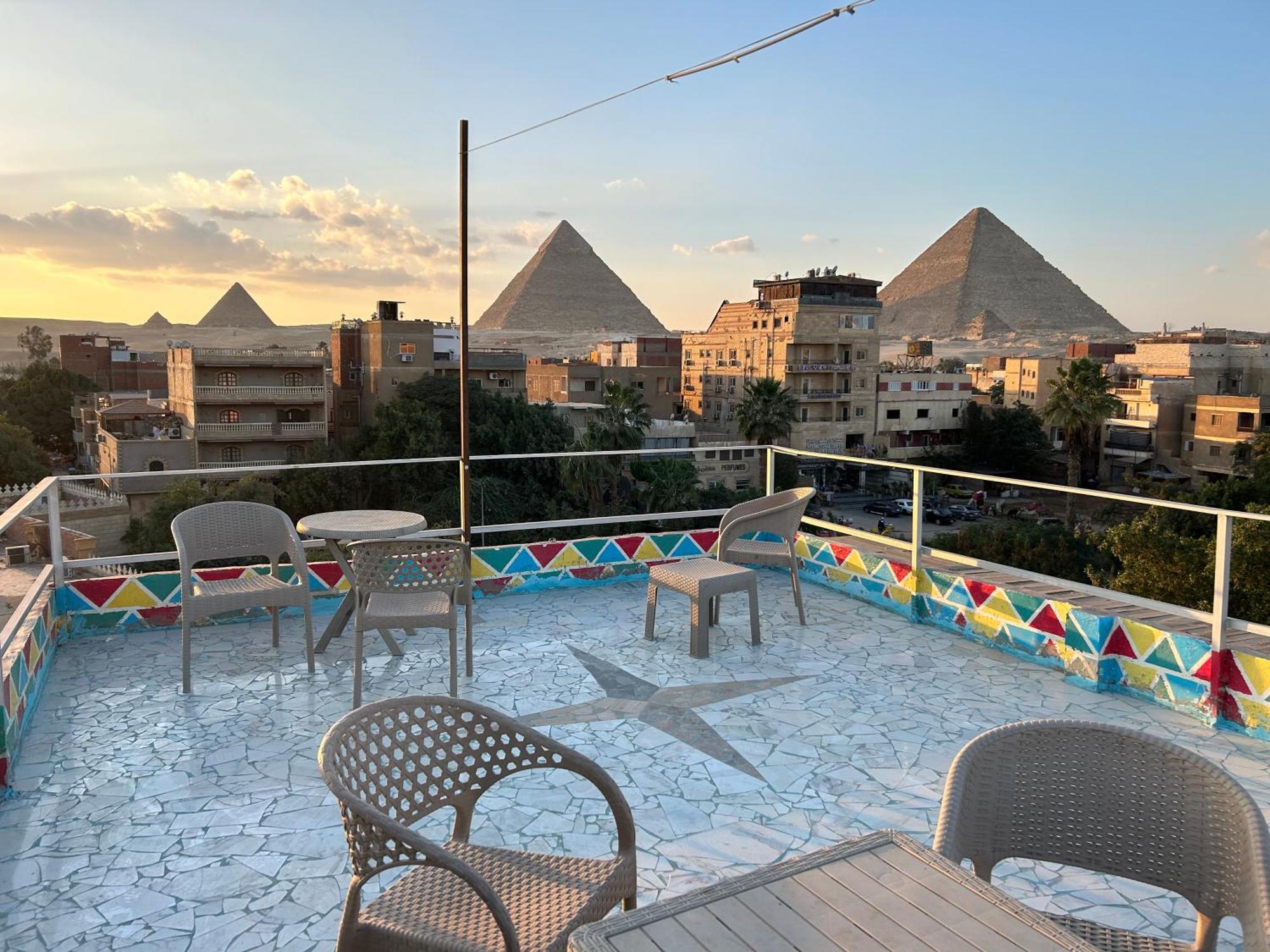 Matto Pyramids Inn Kafret el-Gabal Exterior foto